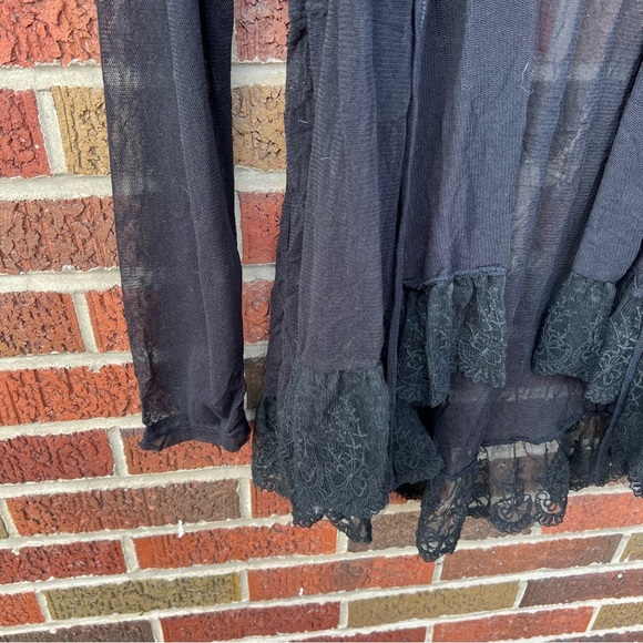 Tribal Black Mesh and Floral Lace Hem Transparent Cardigan - Picture 4 of 7